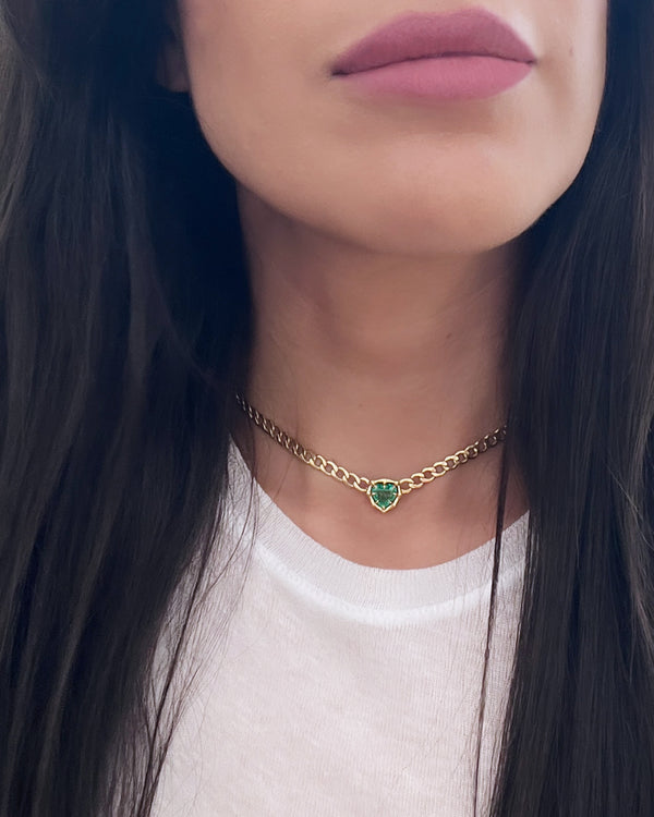 ARIA EMERALD HEART CHOKER